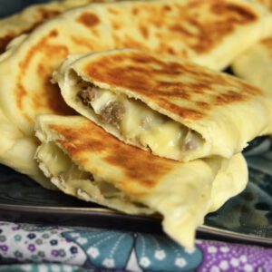 Kıymalı Patatesli Kaşarlı Gözleme