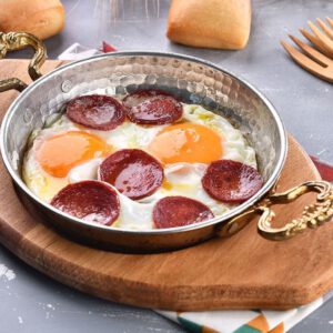 Sucuklu Yumurta